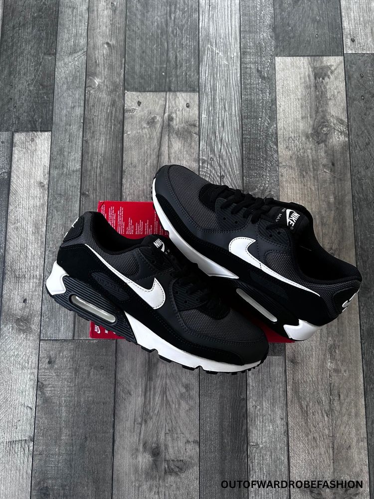 Nike Air Max 90 Men’s Trainers ‘Black Smoke Grey’